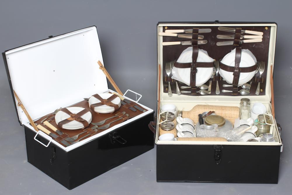 TWO GARRISON PICNIC HAMPERS Image