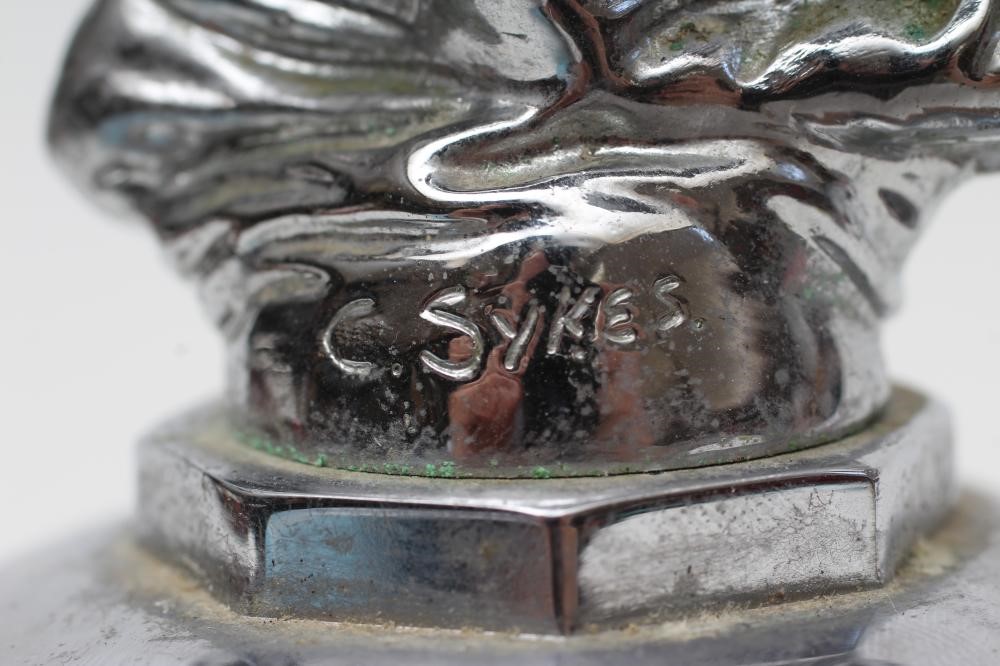 A SPIRIT OF ECSTASY CAR MASCOT Image
