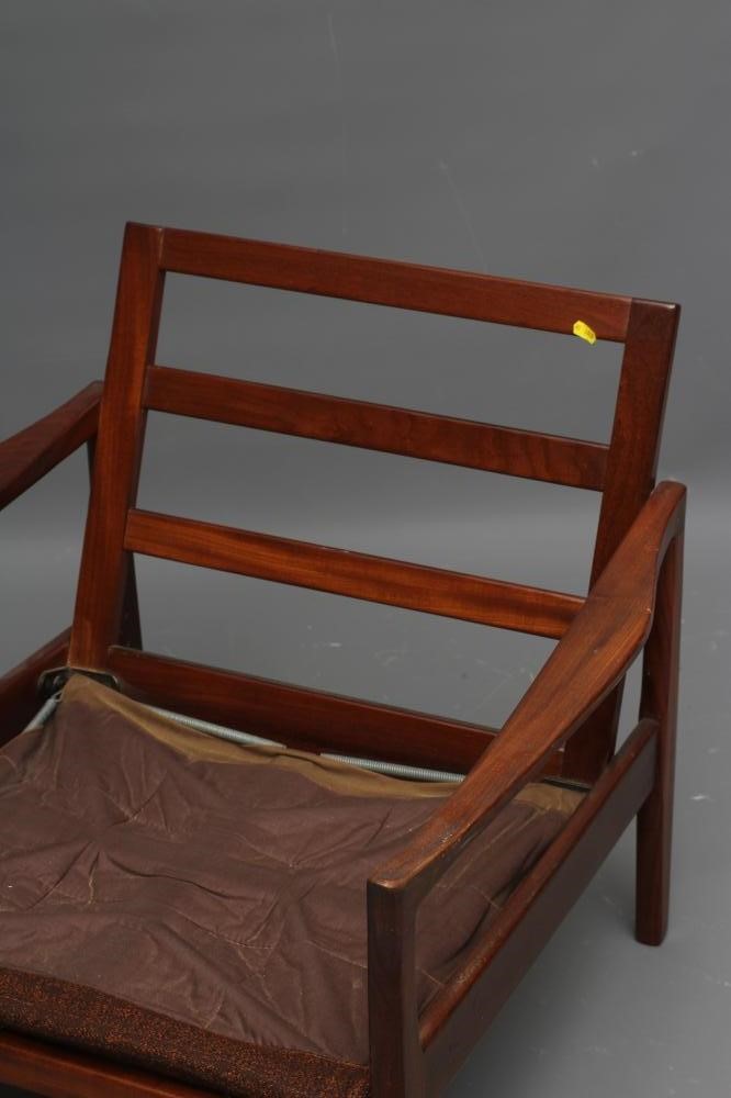 A FORMOSA TEAK ARMCHAIR 1950/60 Image