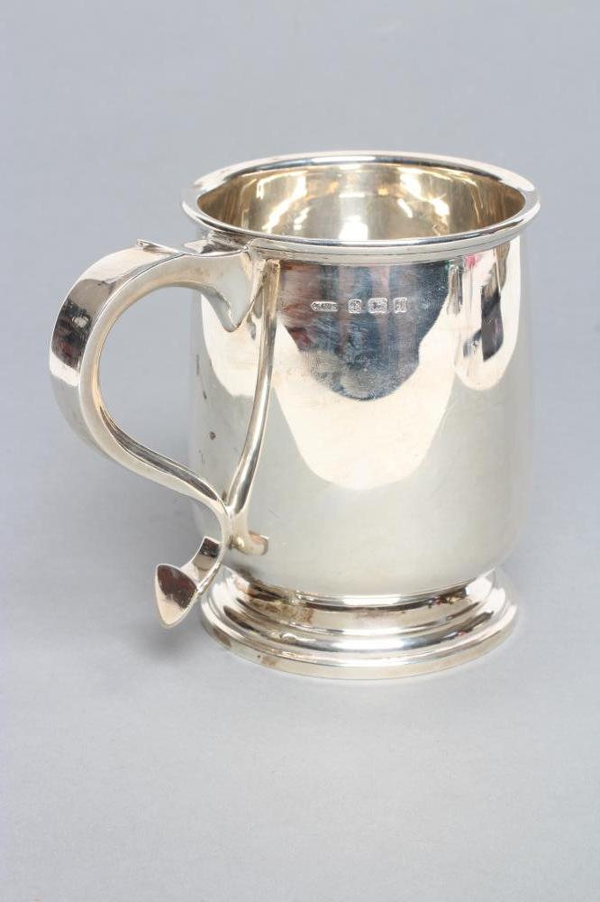 A GEORGIAN STYLE MUG Image