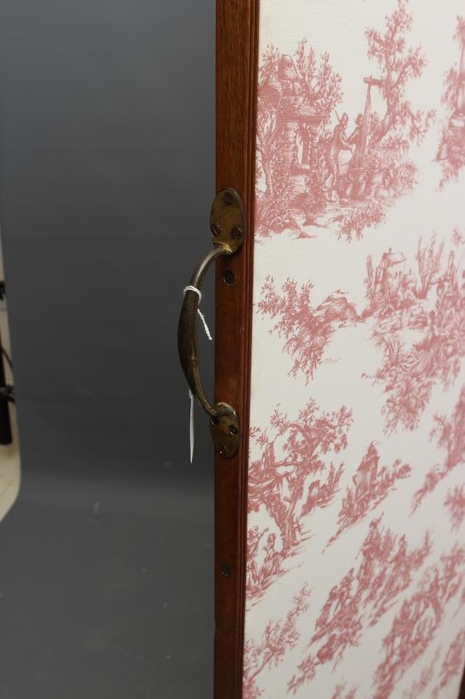 AN EDWARDIAN MAHOGANY FRAMED FOLDING ROOM SCREEN Image