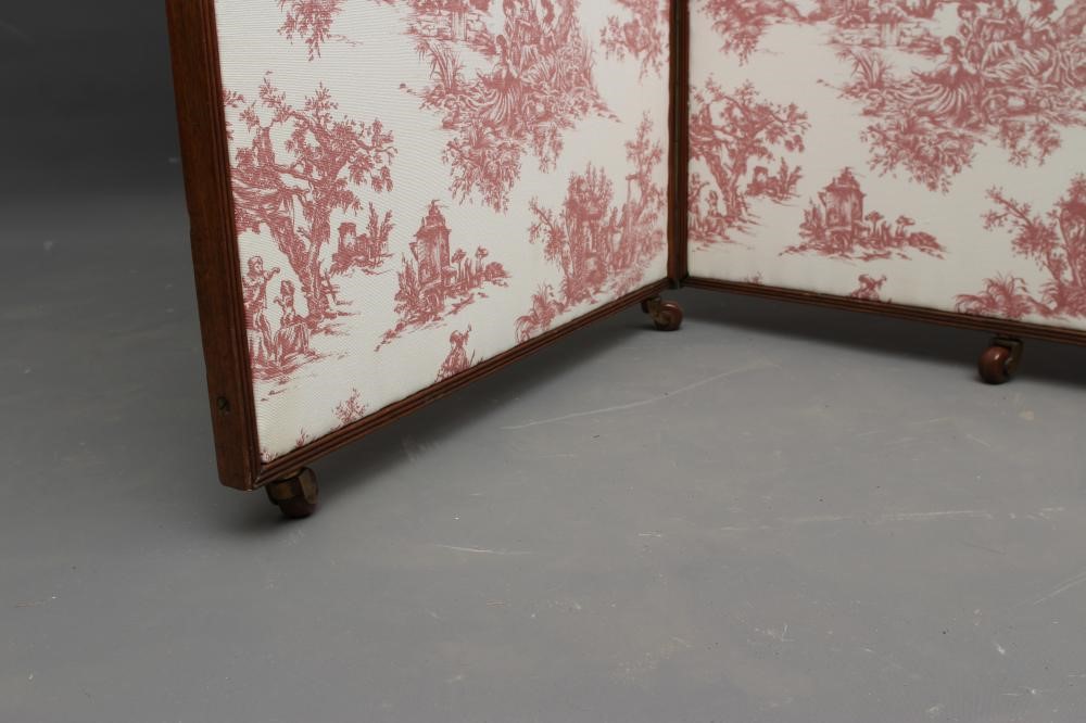 AN EDWARDIAN MAHOGANY FRAMED FOLDING ROOM SCREEN Image