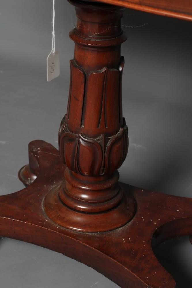 AN EARLY VICTORIAN MAHOGANY FOLDING TEA TABLE Image