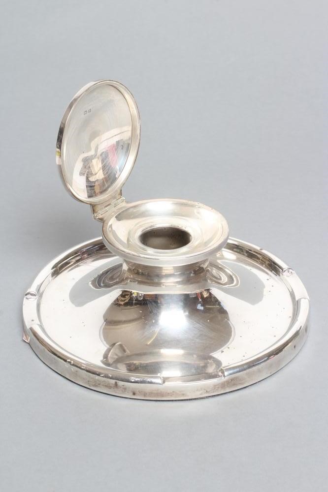 A LARGE CAPSTAN INKWELL Image