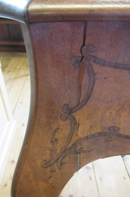 A LOUIS XVI STYLE BUREAU PLAT Image