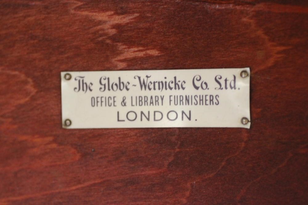 A PAIR OF VICTORIAN MAHOGANY GLOBE WERNICKE SECTIONAL BOOKCASES Image