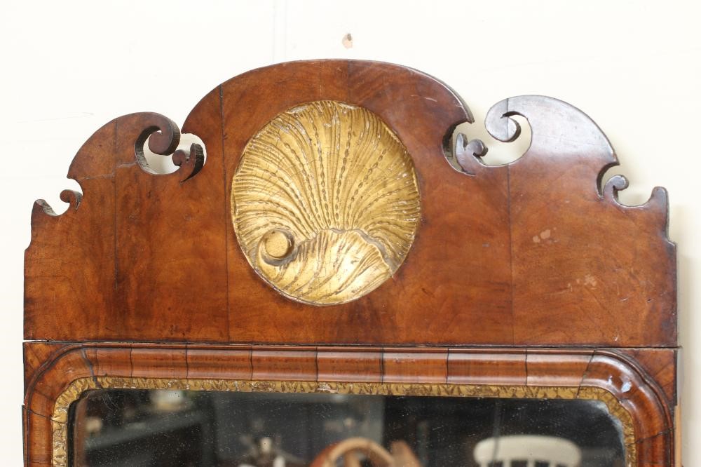 A GEORGIAN WALNUT PIER GLASS Image