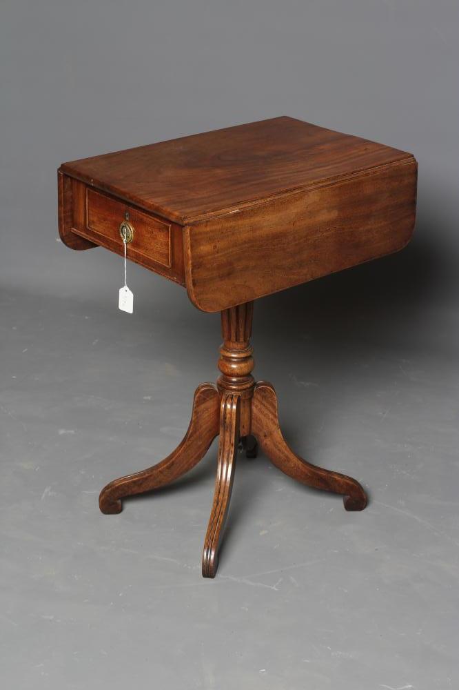 A REGENCY MAHOGANY PEMBROKE TABLE Image