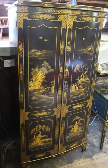 A CHINOISERIE BLACK LACQUERED TEN PIECE BEDROOM SUITE Image