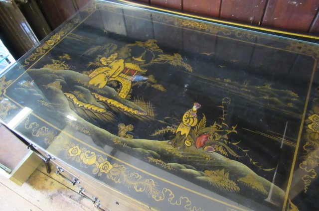 A CHINOISERIE BLACK LACQUERED TEN PIECE BEDROOM SUITE Image