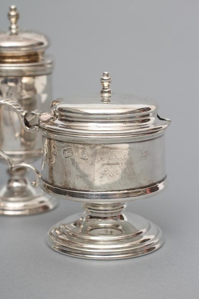 A THREE PIECE PEDESTAL CRUET Image