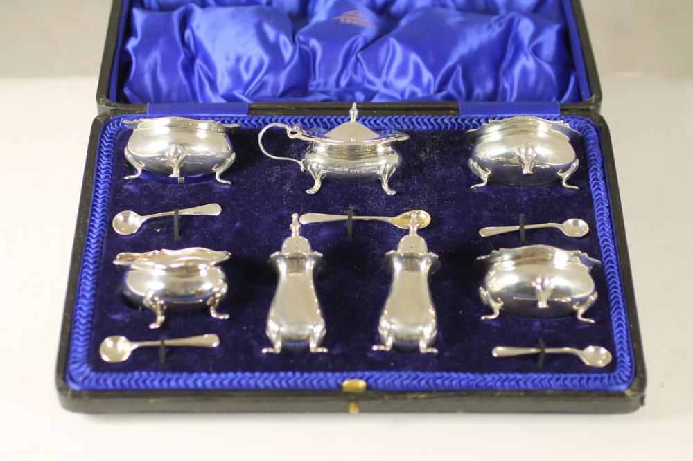 A SILVER SEVEN PIECE CRUET Image