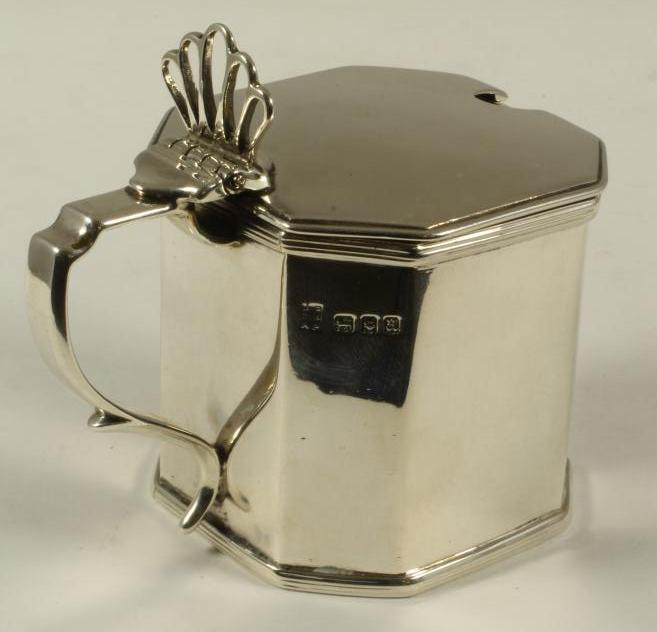 A SILVER MUSTARD POT Image