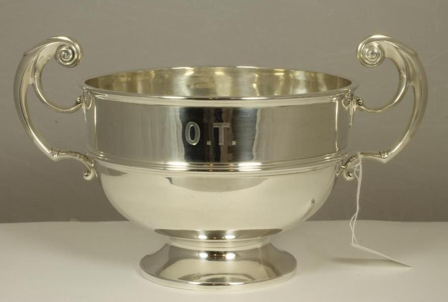 AN EDWARDIAN SILVER TROPHY ROSE BOWL Image