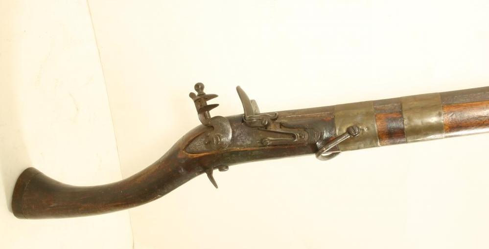 A LARGE FLINTLOCK AFGHAN FORT MUSKET Image