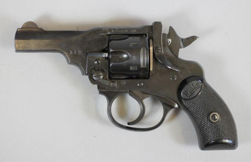 A DEACTIVATED .38 WEBLEY MARK IV REVOLVER Image