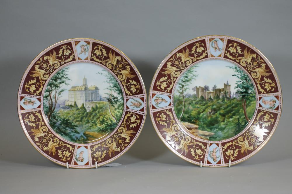 A PAIR OF CARL TIELSCH & CO PORCELAIN SMALL CHARGERS Image