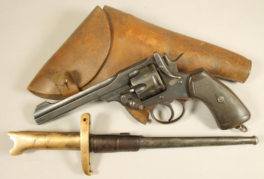 A DEACTIVATED .455 WEBLEY MARK VI REVOLVER Image