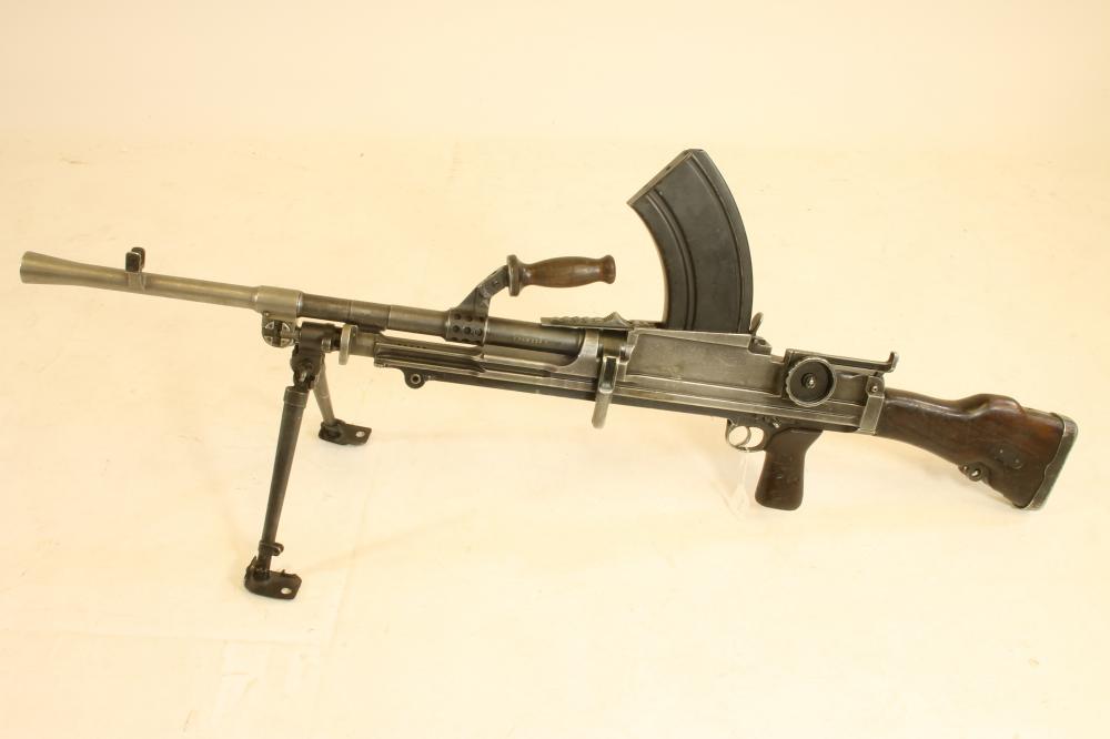 A DEACTIVATED MK I BREN LIGHT MACHINE GUN BY INGLIS Image