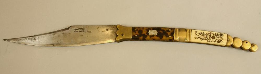A SPANISH NAVAJA FOLDING KNIFE Image