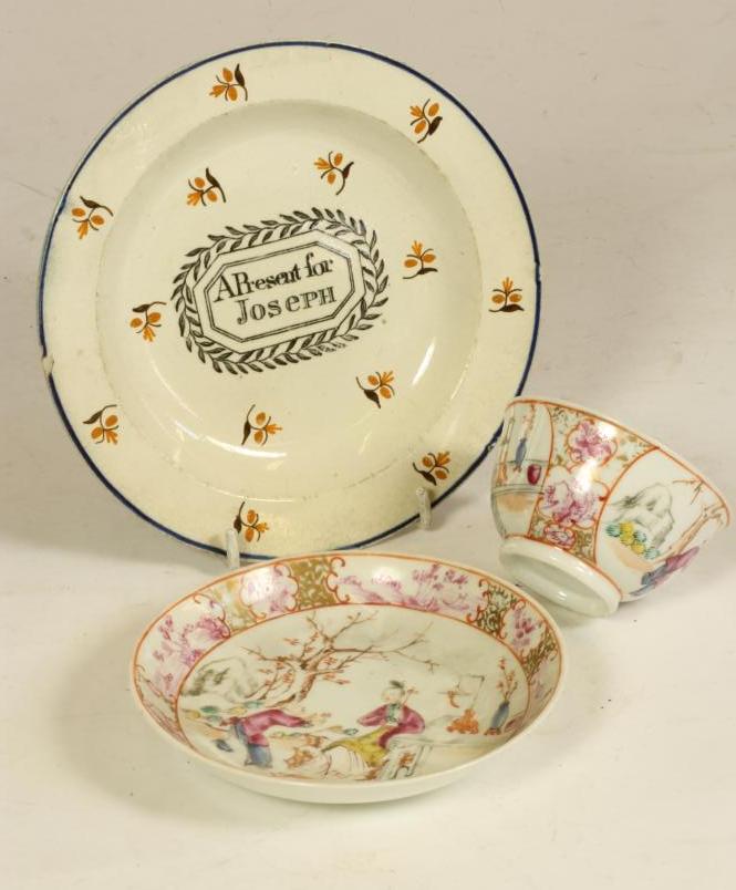 A PEARLWARE NURSERY PLATE Image