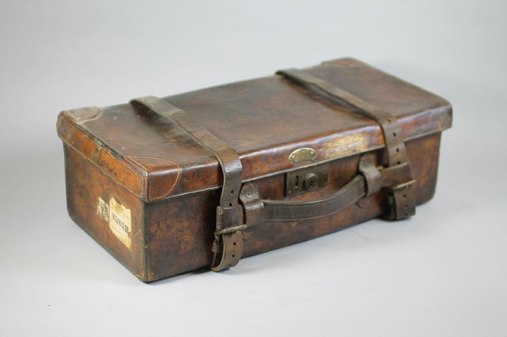 AN ARMY AND NAVY LEATHER CARTRIDGE MAGAZINE Image