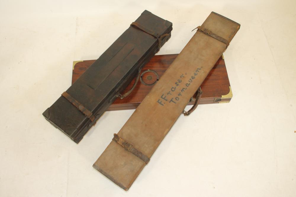 A CANVAS RIFLE CASE Image