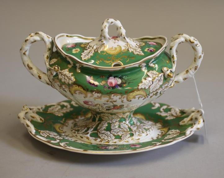 A ROCKINGHAM PORCELAIN SAUCE TUREEN Image