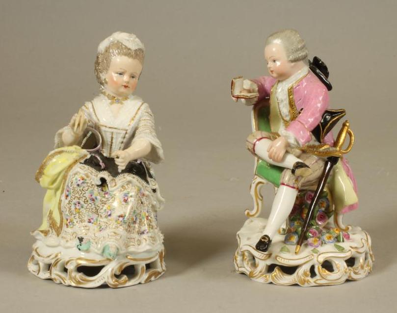 A PAIR OF MEISSEN PORCELAIN FIGURES Image