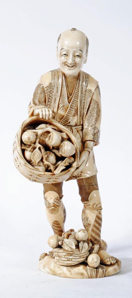 A LARGE JAPANESE SECTIONAL IVORY FIGURE Image