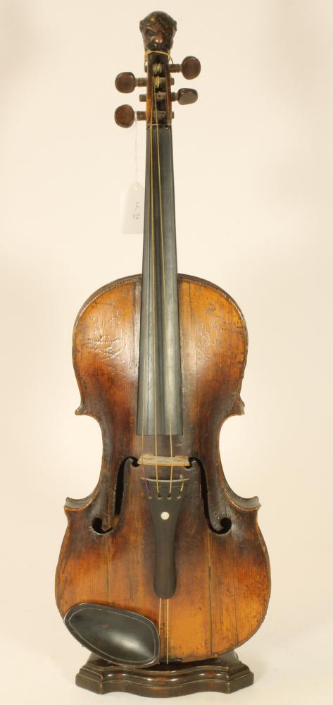 A VIOLIN Image