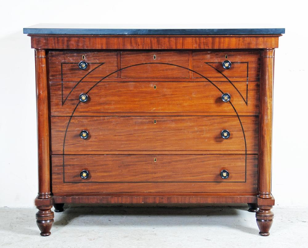 A GEORGE IV MAHOGANY CHEST Image