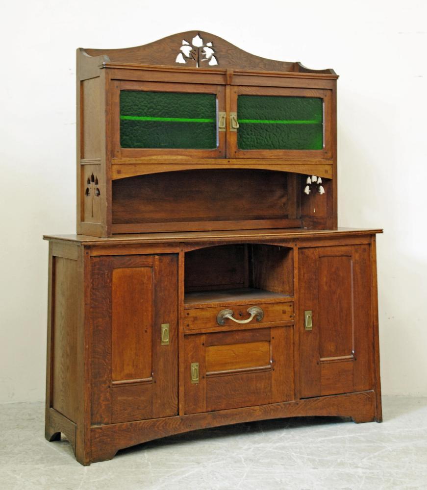 AN ARTS AND CRAFTS OAK SIDEBOARD Image
