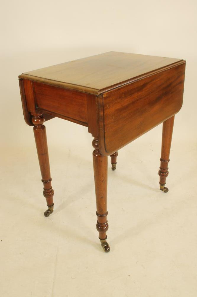 A VICTORIAN MAHOGANY SMALL PEMBROKE TABLE of rounded oblong form Image