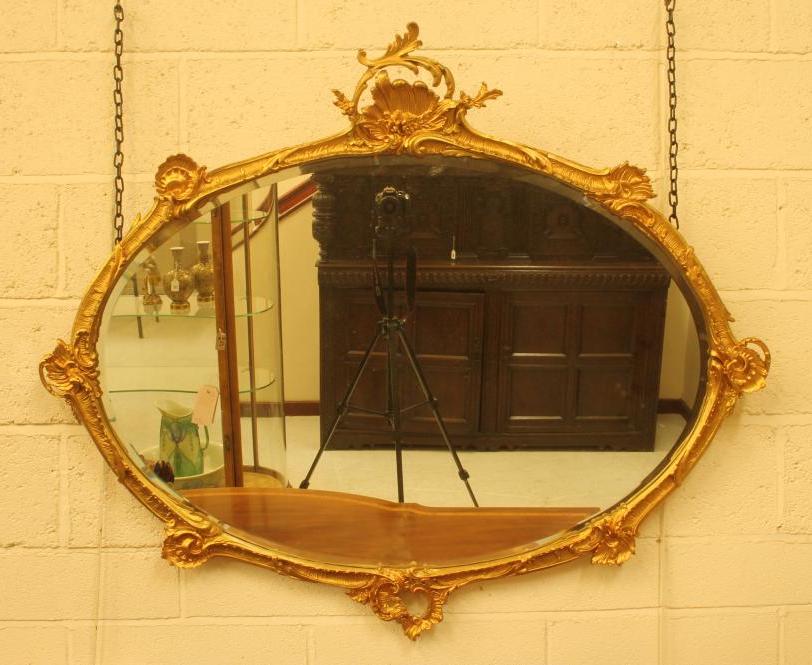 A VICTORIAN GILT GESSO WALL MIRROR Image
