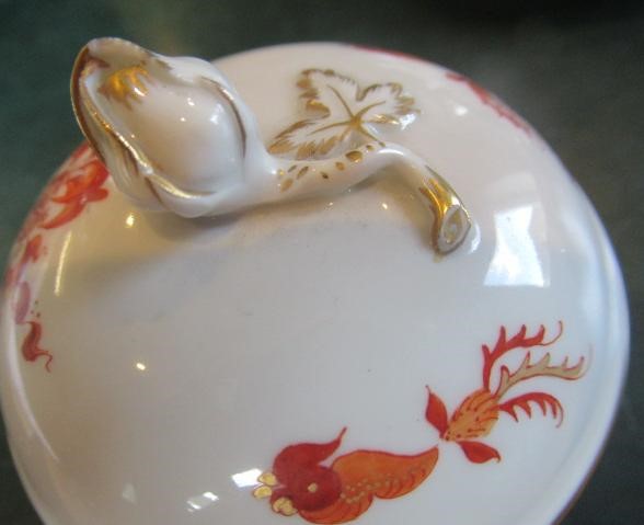 A COLLECTION OF MEISSEN DRAGON PATTERN PORCELAIN Image