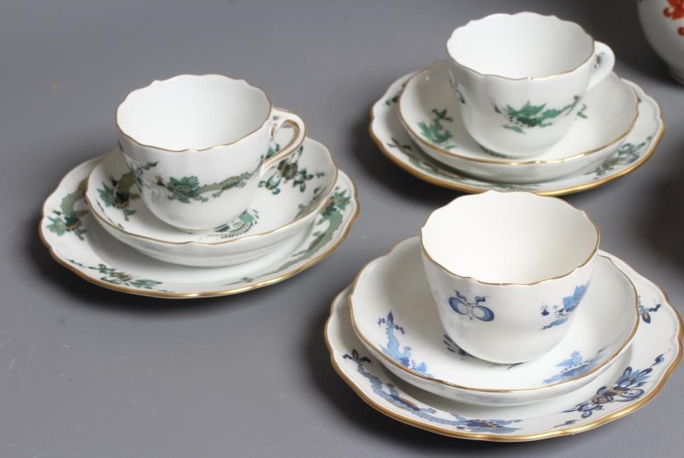 A COLLECTION OF MEISSEN DRAGON PATTERN PORCELAIN Image