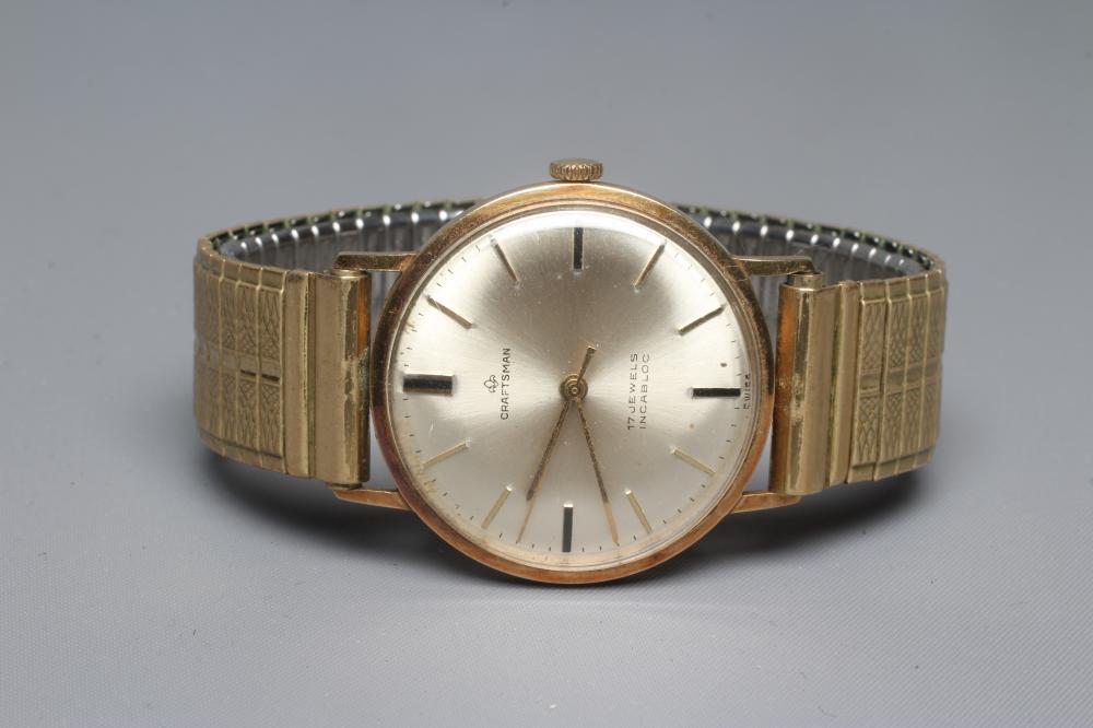 A GENTLEMAN'S 14CT GOLD CRAFTSMAN WRISTWATCH Image