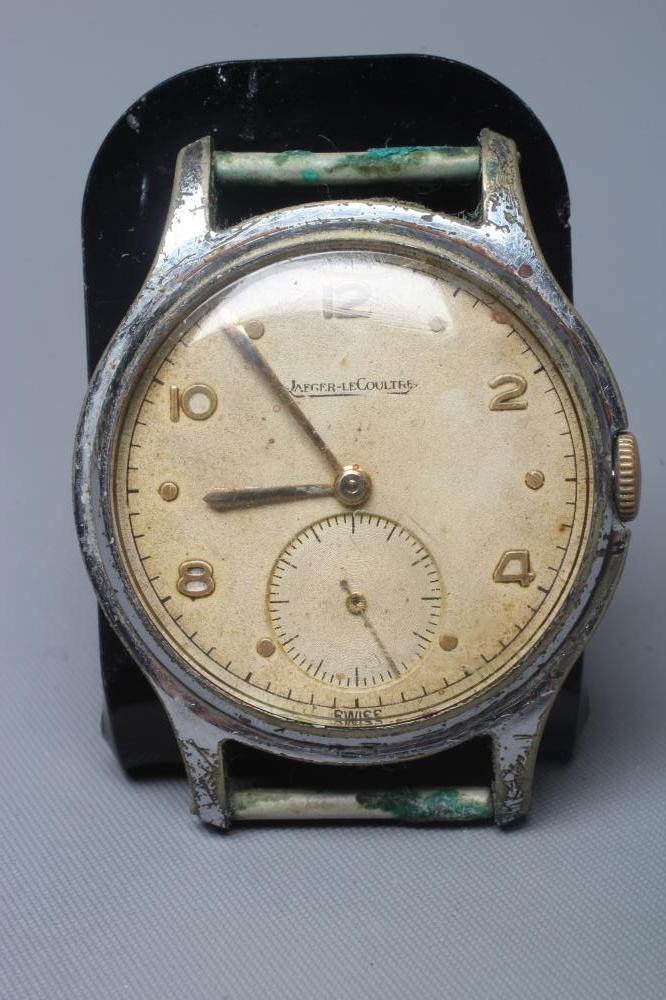 A GENTLEMAN'S JAEGER-LECOULTRE WRISTWATCH Image