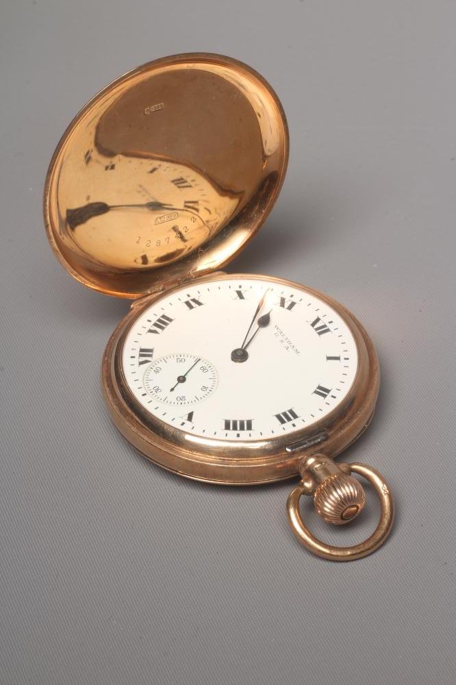 A 9CT GOLD WALTHAM TOP WIND HUNTER POCKET WATCH Image