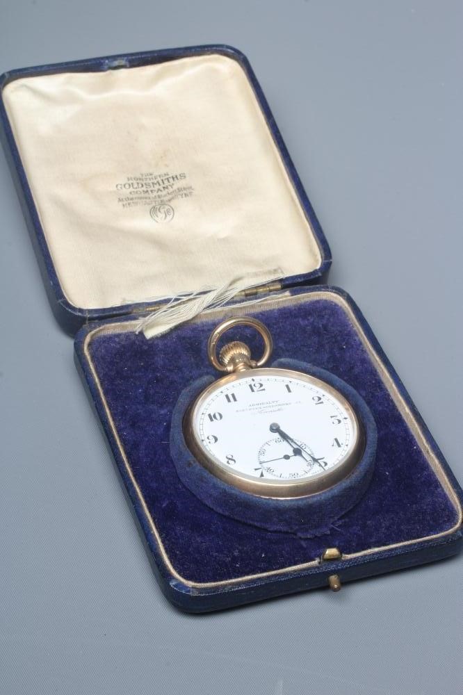 A 9CT GOLD TOP WIND POCKET WATCH Image