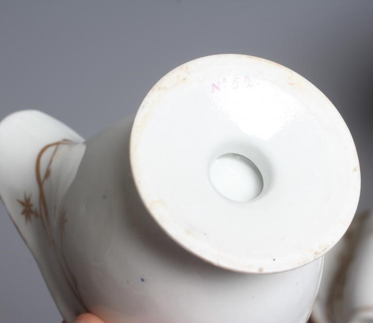 A NEWHALL PORCELAIN TEA AND COFFEE SERVICE gilded with pattern number 52 Image