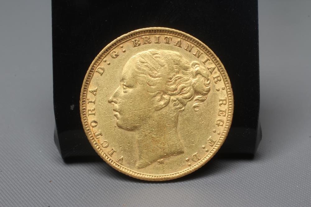 A VICTORIA YH SOVEREIGN, 1880, 7.9g (Est. plus 20% premium) Image