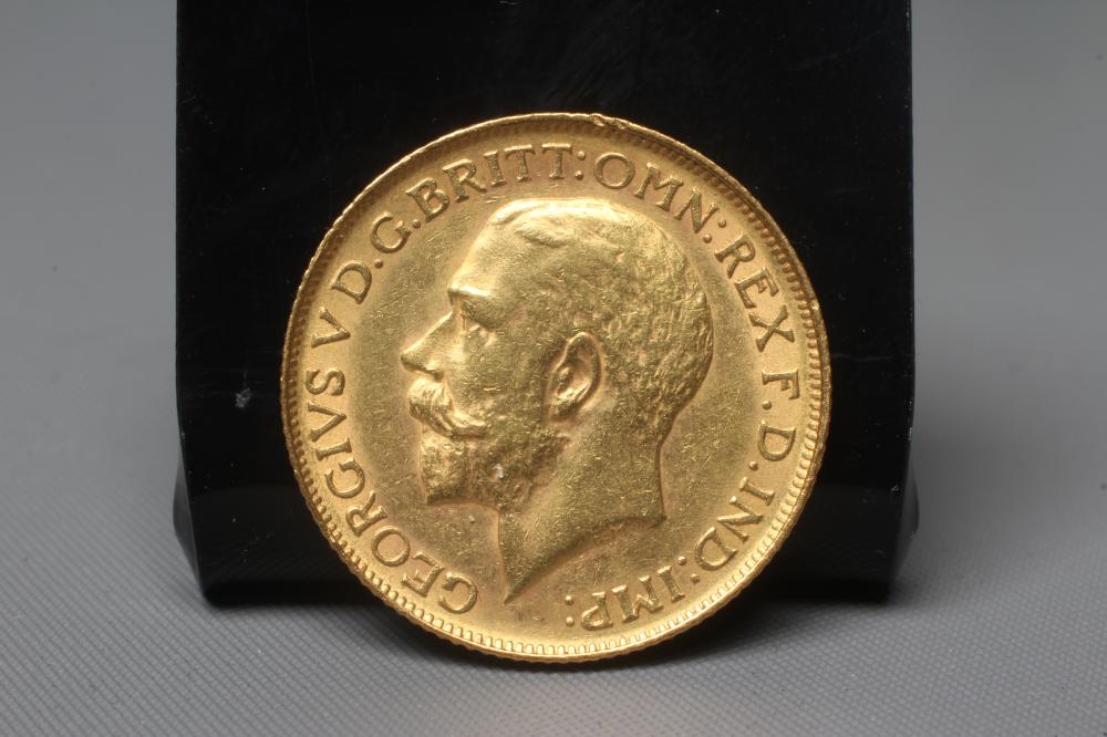 A GEORGE V SOVEREIGN, 1911, 8g (Est. plus 20% premium) Image