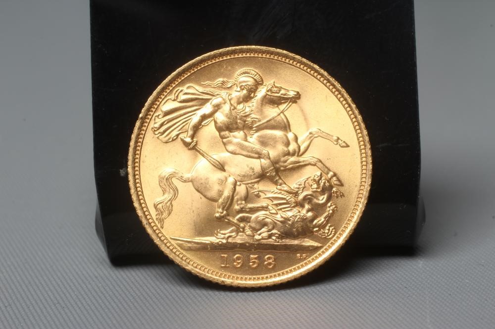 AN ELIZABETH II SOVEREIGN, 1958, 8g (Est. plus 20% premium) Image