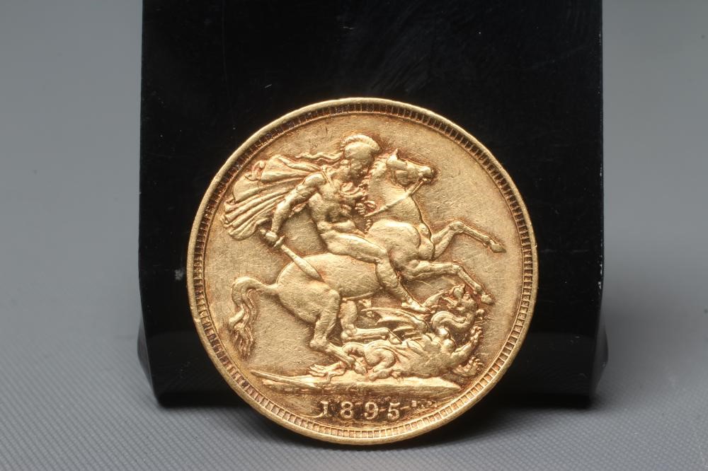 A VICTORIA OH SOVEREIGN, 1895, 7.9g (Est. plus 20% premium) Image