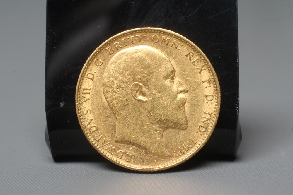 AN EDWARD VII SOVEREIGN, 1904, 8g (Est. plus 20% premium) Image