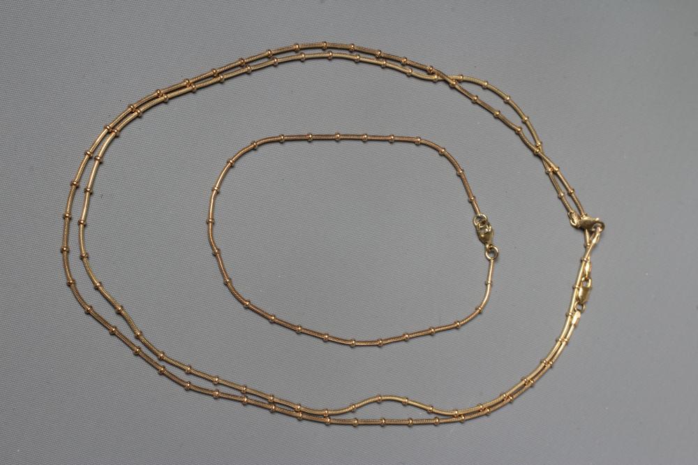 TWO MATCHING CHAIN NECKLACES AND A BRACELET stamped 375, each herringbone type chain with multiple Image