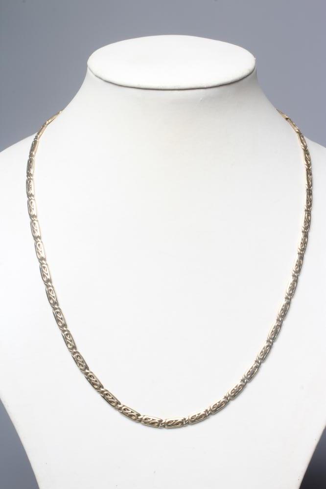 A 9CT GOLD SNAIL TYPE CHAIN NECKLACE with lobster clasp, 18.3g (Est. plus 24% premium inc. VAT) Image