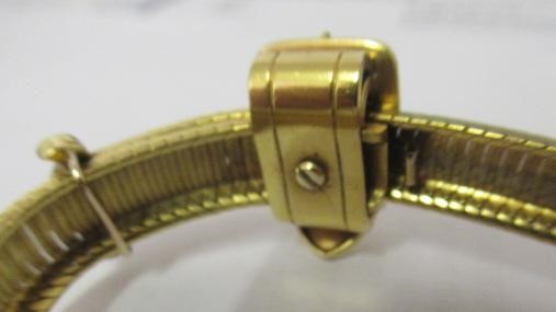 AN ARTICULATED BRACELET Image